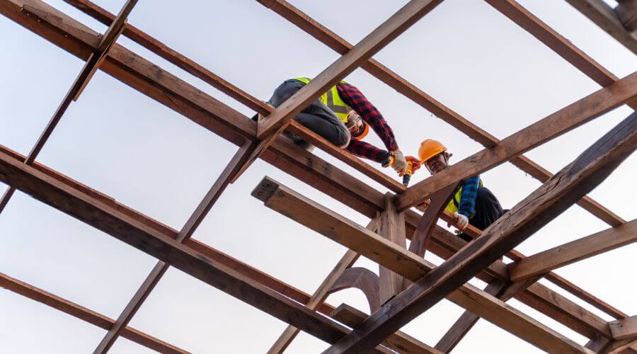 Professional New roof installation in Mallard, IA